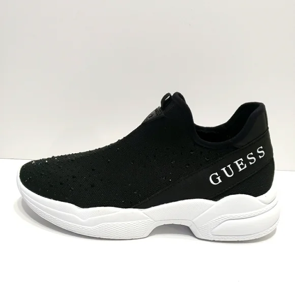 WG Guess スパイクシューズ ホワイト/ブラック WG Guess スパイクシューズ ホワイト/ブラック 楽天市場】GUESS